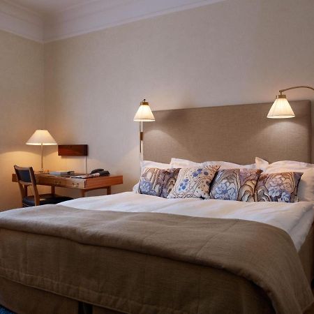 Grand Hotel Стокгольм Экстерьер фото A room at the hotel