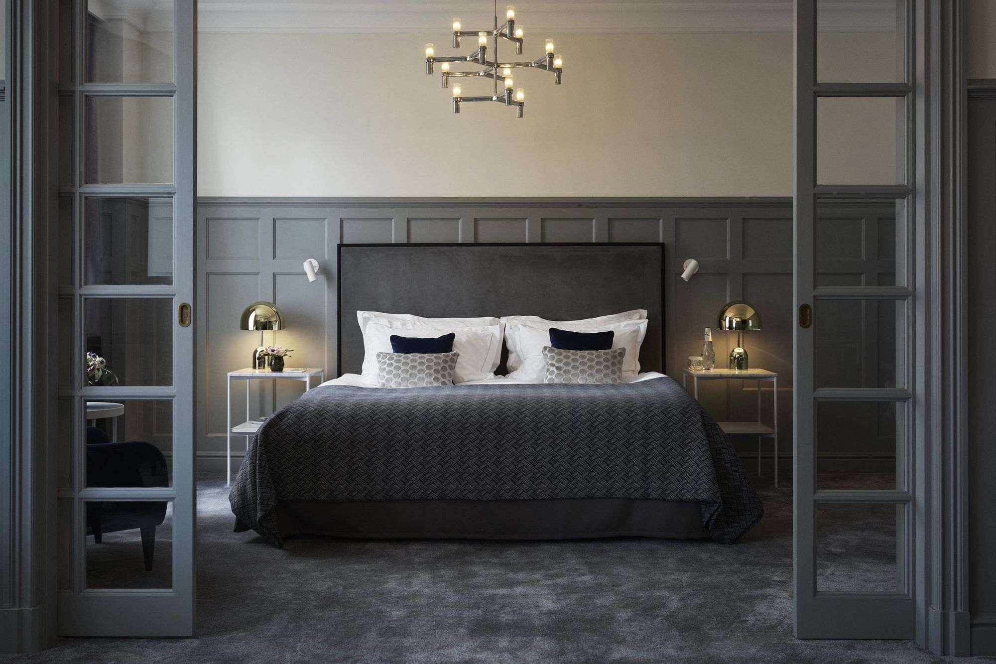 Grand Hotel Стокгольм Экстерьер фото A bedroom at The Ivy Collection