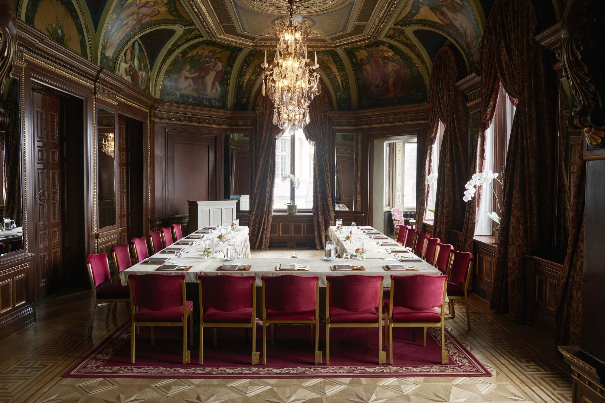 Grand Hotel Стокгольм Удобства фото The boardroom of the Bank of Italy