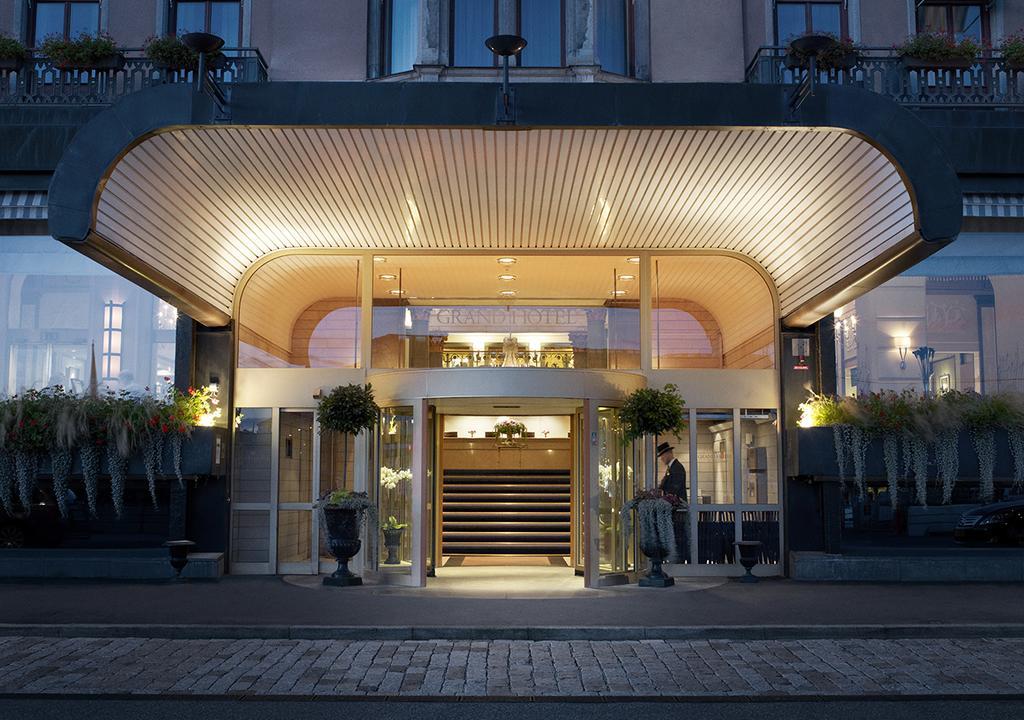 Grand Hotel Стокгольм Экстерьер фото Entrance