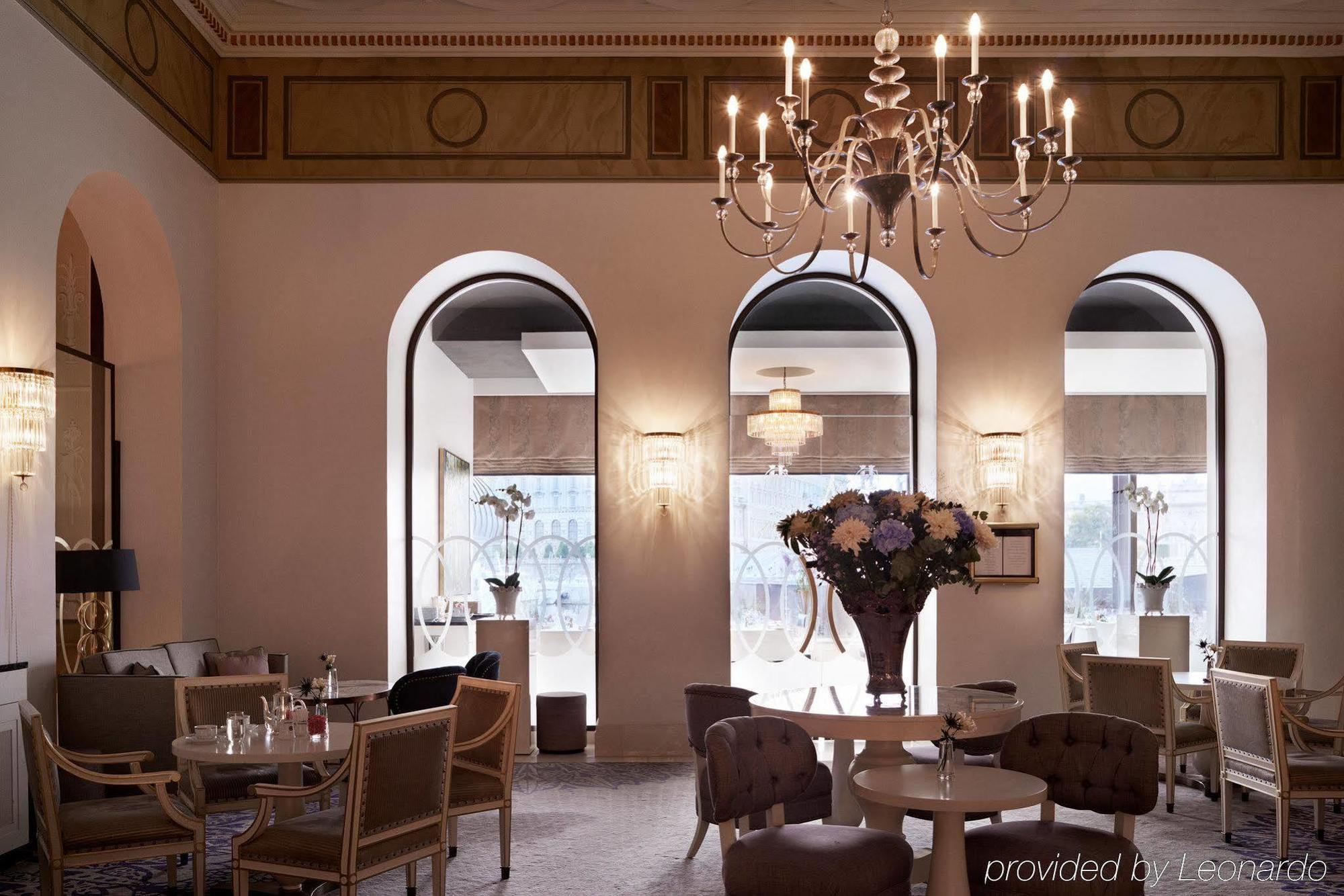 Grand Hotel Стокгольм Экстерьер фото The interior of the restaurant