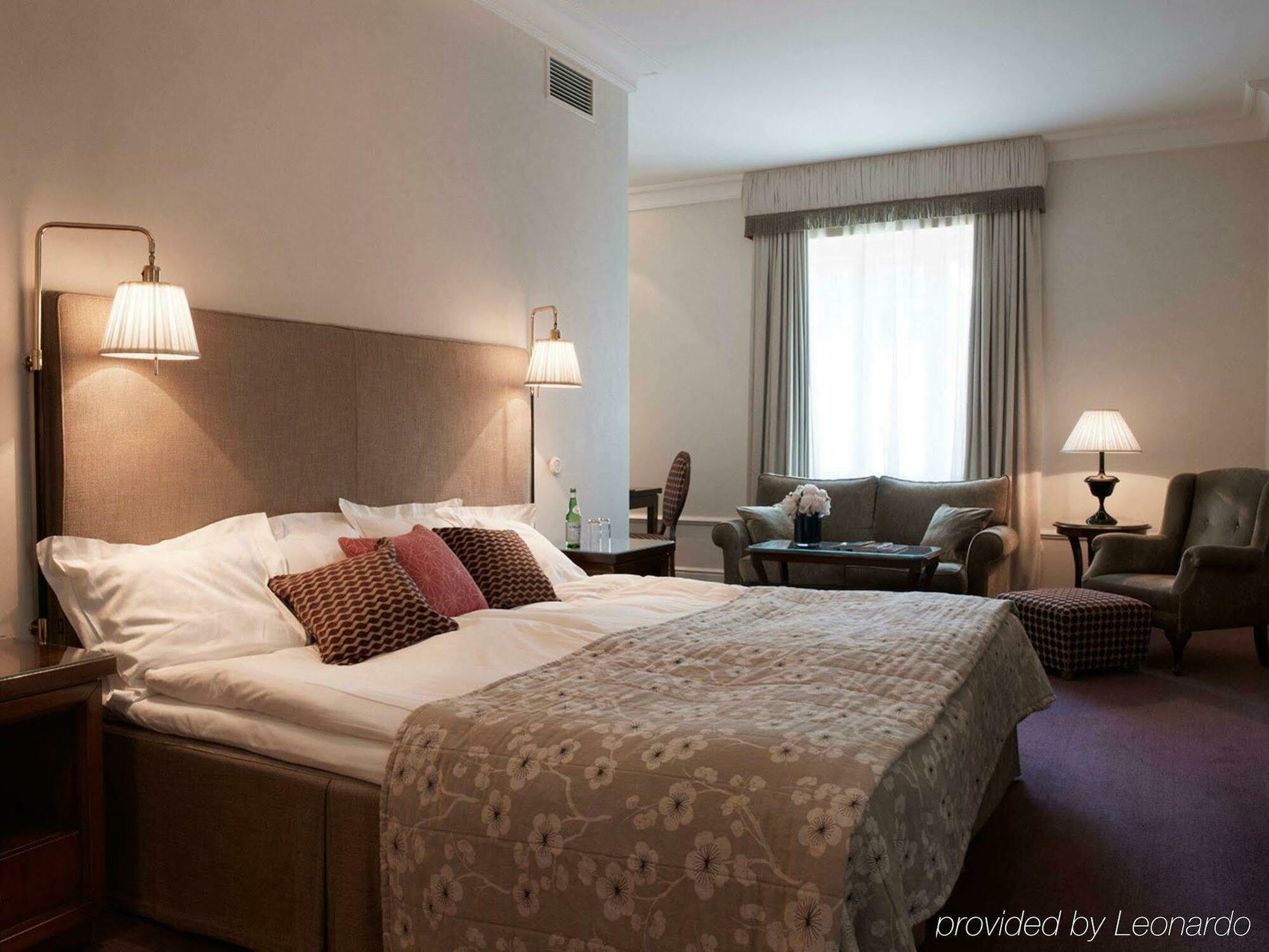 Grand Hotel Стокгольм Экстерьер фото A room at the hotel